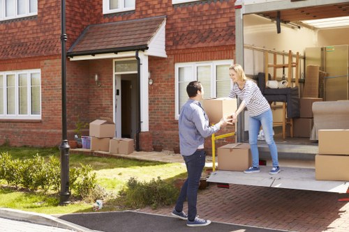 Richmond flat removals service prepared for a smooth apartment relocation