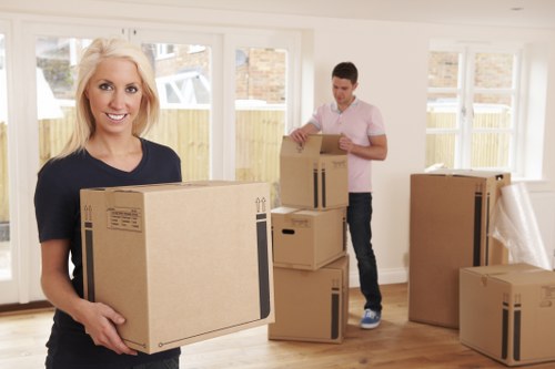 Removal van service supporting a move in Richmond