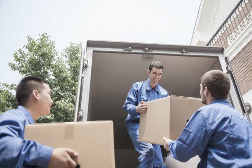 Removal van in Richmond ready for a local home move