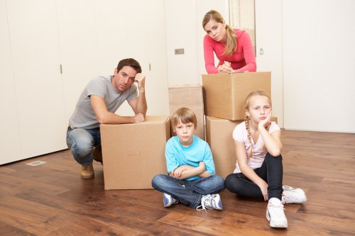 Professional Richmond removal van service for household moves